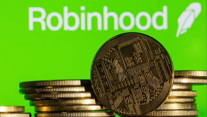 Robinhood warns of threat of SEC lawsuits over cryptocurrency business