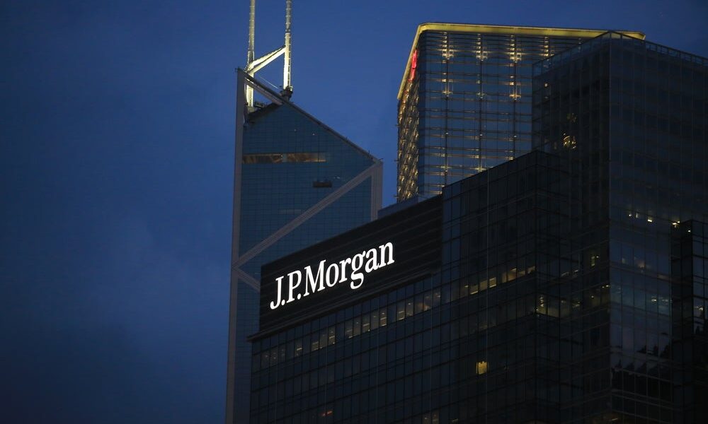 JPMorgan: US Crypto Regulations Signal Opposition to Non-Compliant CBDCs and Stablecoins - JPMorgan Chase (NYSE:JPM)