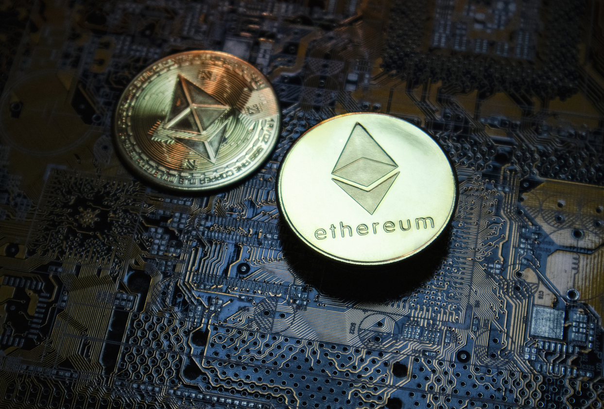 Ethereum Remains Strong Above Trendline, Targeting $3,659 Resistance Level