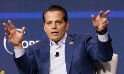 Scaramucci's SkyBridge Restricts Client Exits From Crypto-Focused Hedge Fund